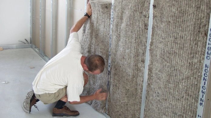 Naturbaustoffladen | Naturfarben Freiburg _ ISOLENA OPTIMAL Schafwolldämmung