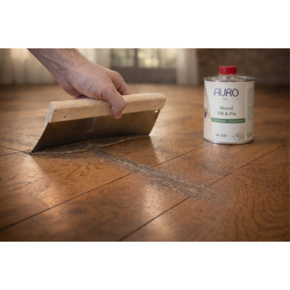 Naturbaustoffladen | Naturfarben Freiburg _ AURO Wood Fill & Fix Nr. 528 | Bodenspachtel Fugenspachtel